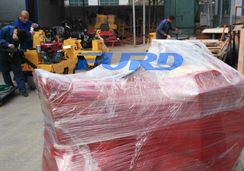 福瑞得機(jī)械座駕壓路機(jī)、手扶壓路機(jī)、灌縫機(jī)及時(shí)包裝發(fā)貨
